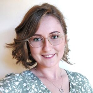 Simone Gratz - Headshot
